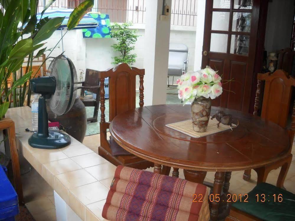 פרה נאקון סי איוטאיה Sri Krung Guest House מראה חיצוני תמונה