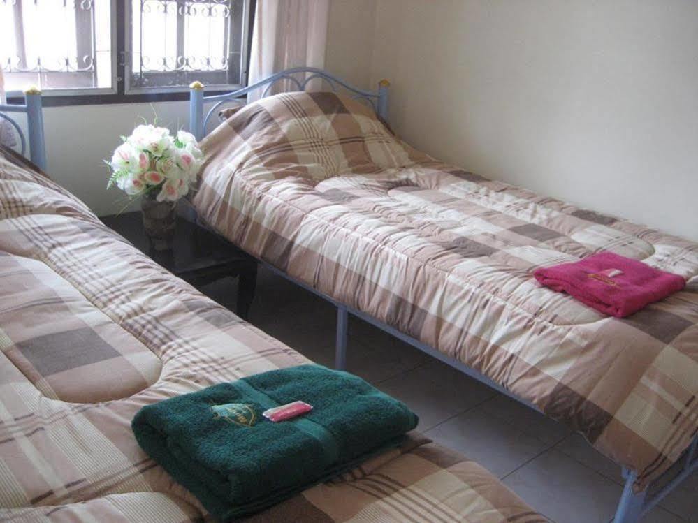 פרה נאקון סי איוטאיה Sri Krung Guest House מראה חיצוני תמונה