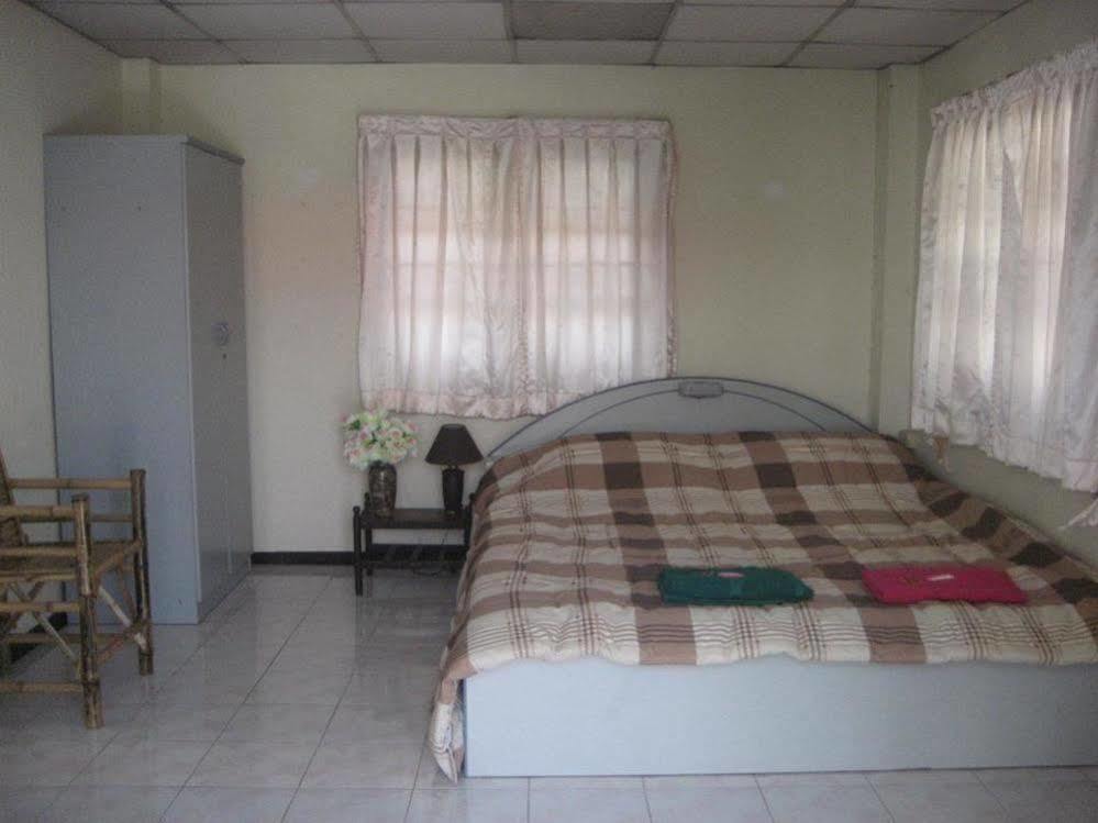פרה נאקון סי איוטאיה Sri Krung Guest House מראה חיצוני תמונה
