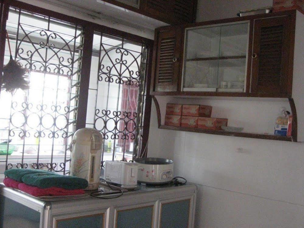 פרה נאקון סי איוטאיה Sri Krung Guest House מראה חיצוני תמונה